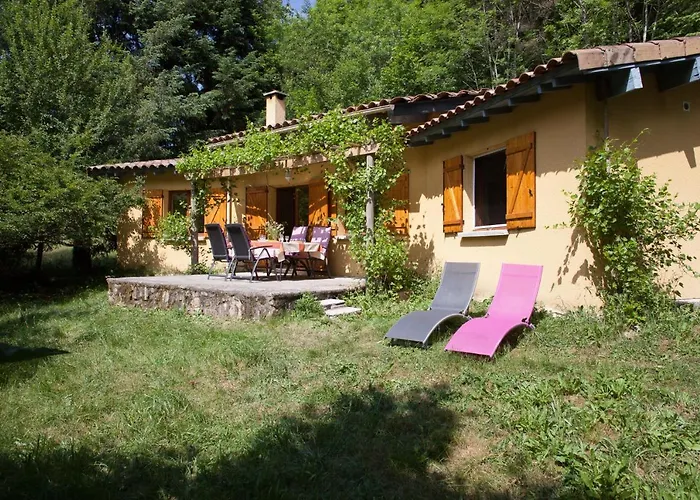 Romantic Cottage In The Ardeche With Free Wifi And Tv